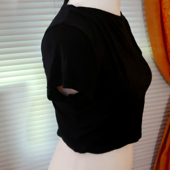 BOOHOO Black Crop T Shirt - Picture 4 of 4